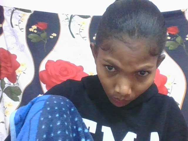 Lyah7a live cam on BongaCams