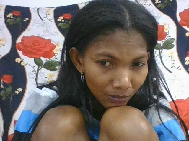 Lyah7a live cam on BongaCams