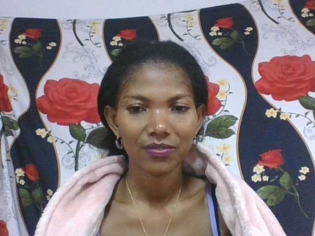 Lyah7a live webcam show