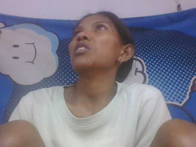 Lyah7a live cam on BongaCams