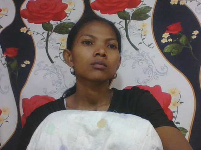 Lyah7a live cam on BongaCams