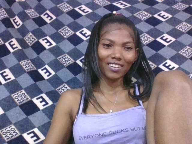 Lyah7a's BongaCams show and profile