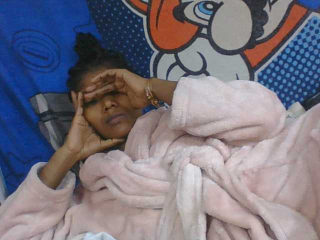 Lyah7a live webcam show