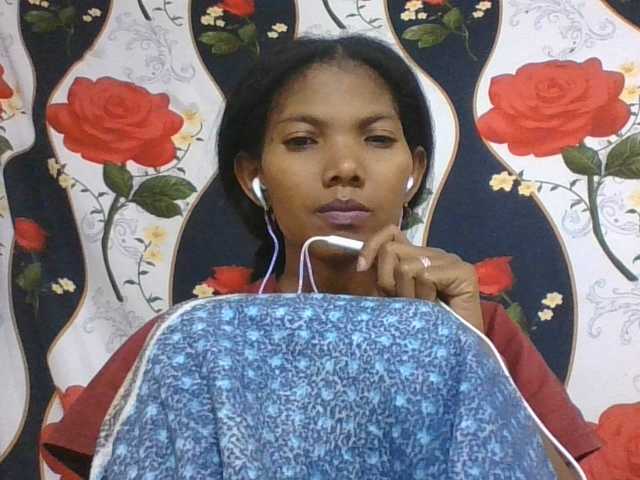 Lyah7a live cam on BongaCams