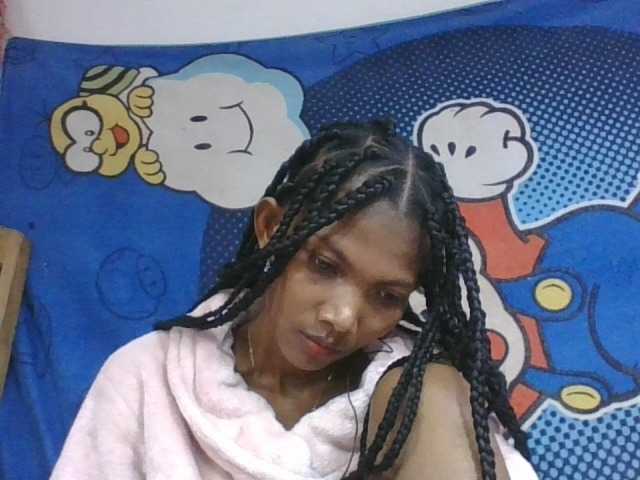 Lyah7a live cam on BongaCams