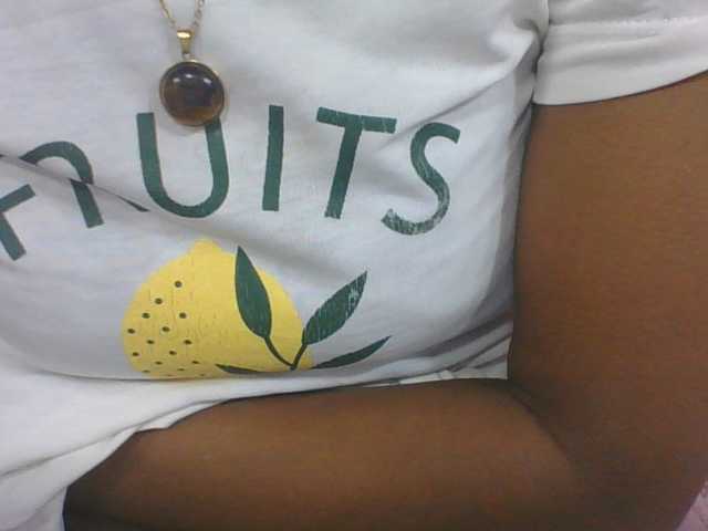 Lyah7a live cam on BongaCams