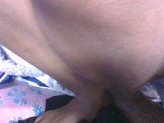 Lyah7a live cam on BongaCams