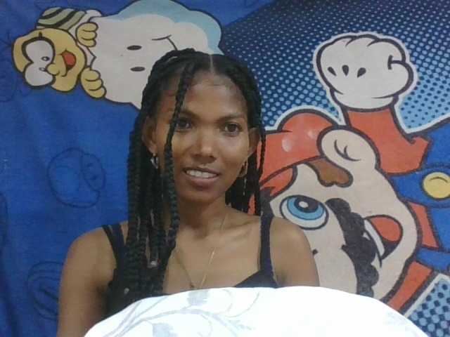 Lyah7a live cam on BongaCams