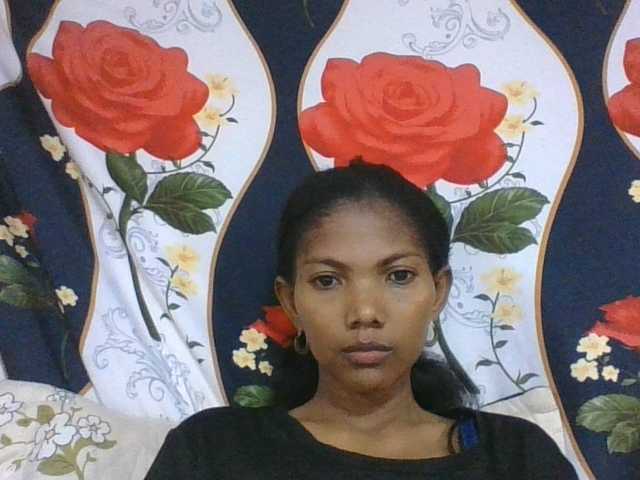 Lyah7a live cam on BongaCams