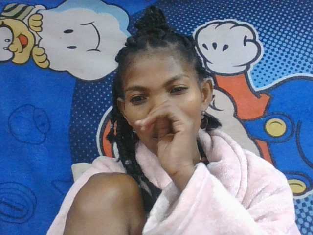 Lyah7a live webcam show
