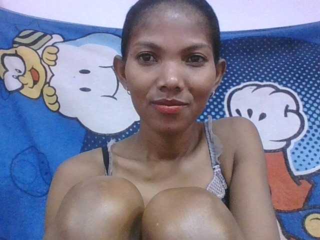 Lyah7a live cam on BongaCams