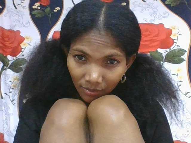 Lyah7a live webcam show