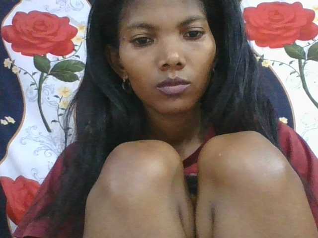 Lyah7a live cam on BongaCams