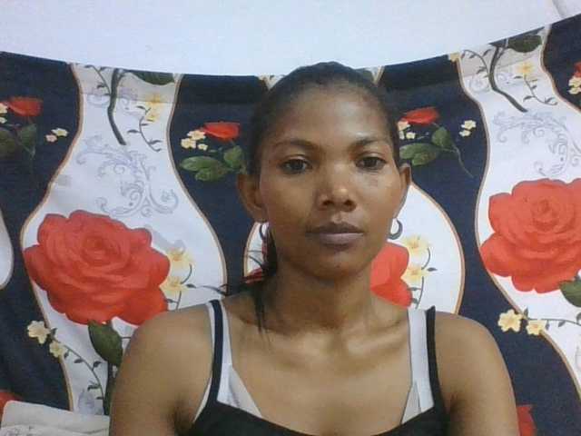 Lyah7a live cam on BongaCams