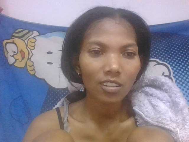Lyah7a live cam on BongaCams