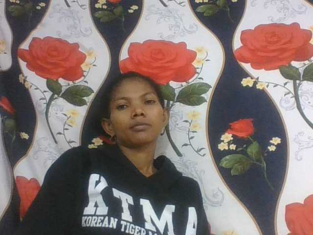 Lyah7a live cam on BongaCams