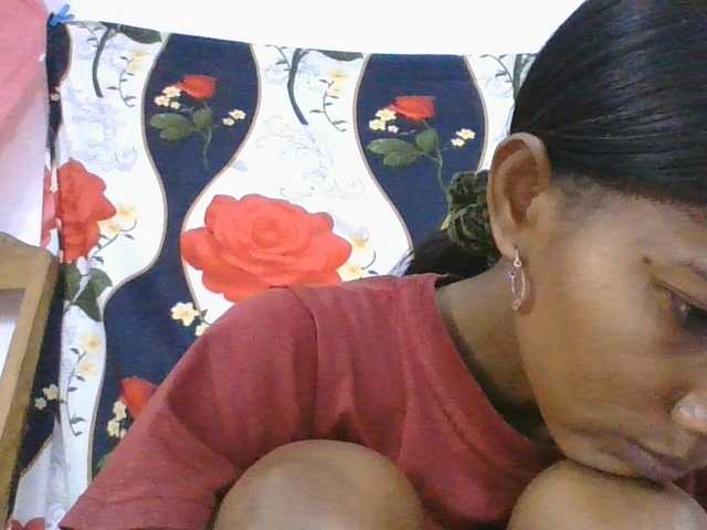 Lyah7a live cam on BongaCams