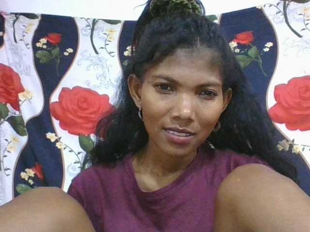 Lyah7a live cam on BongaCams