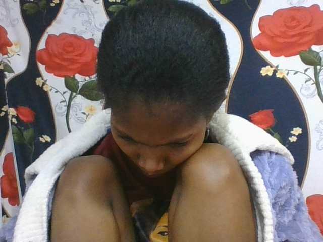 Lyah7a live cam on BongaCams