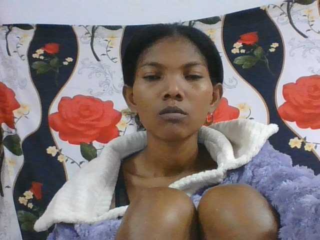 Lyah7a live cam on BongaCams
