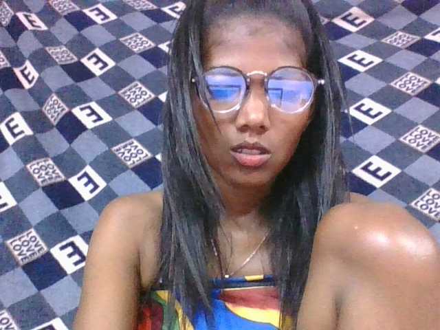 Lyah7a's BongaCams show and profile