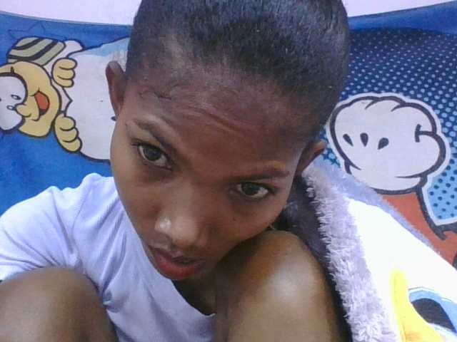 Lyah7a live cam on BongaCams