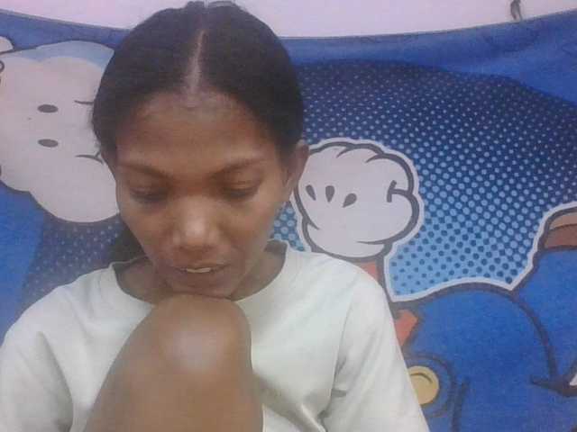 Lyah7a live cam on BongaCams