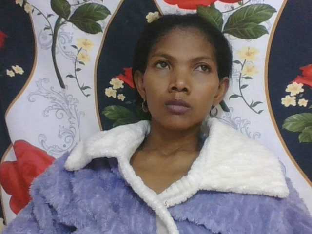 Lyah7a live cam on BongaCams