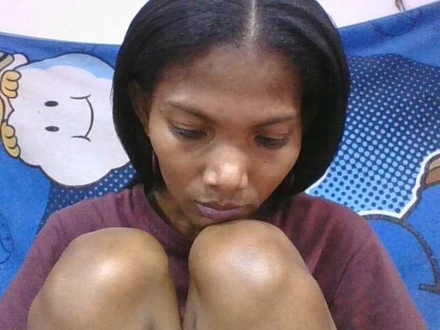 Lyah7a live cam on BongaCams