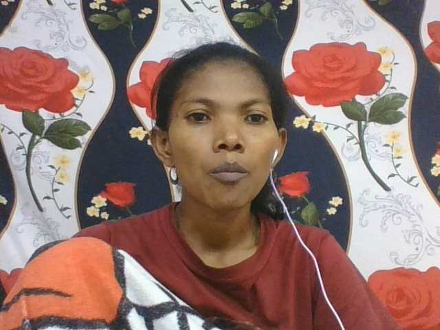 Lyah7a live cam on BongaCams