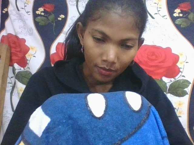 Lyah7a live cam on BongaCams