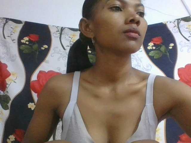 Lyah7a live cam on BongaCams