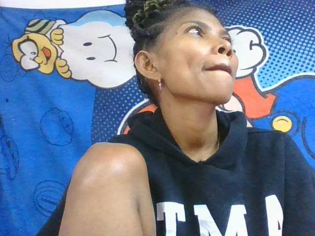 Lyah7a live webcam show