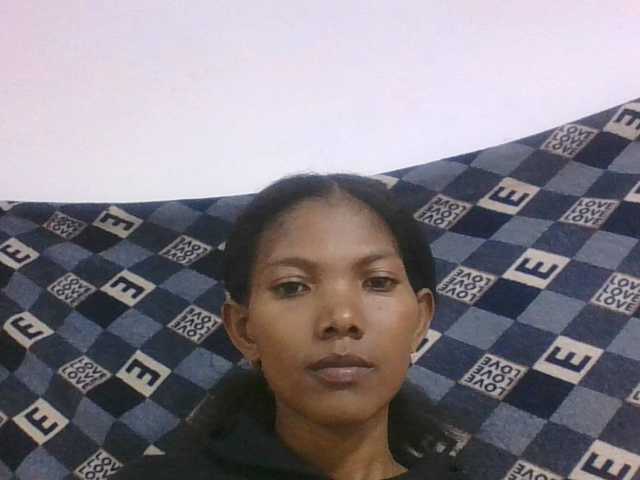 Lyah7a live cam on BongaCams