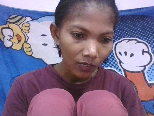 Lyah7a live cam on BongaCams