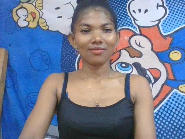 Lyah7a live cam on BongaCams