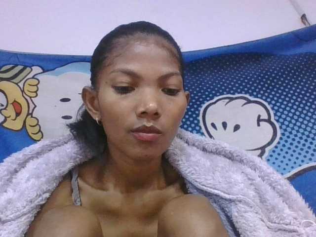 Lyah7a live cam on BongaCams