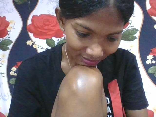 Lyah7a live cam on BongaCams