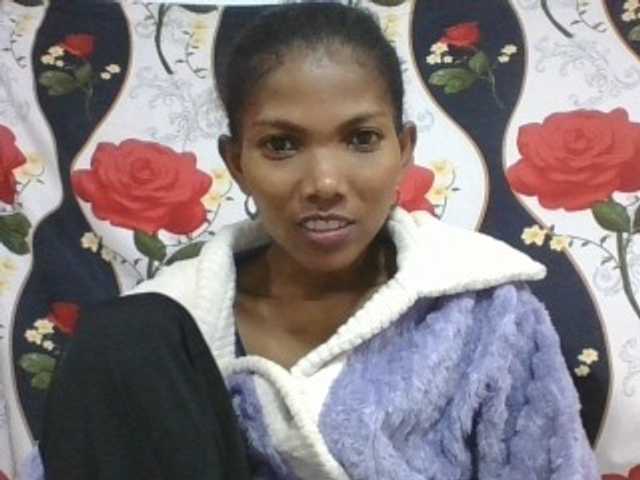Lyah7a live cam on BongaCams