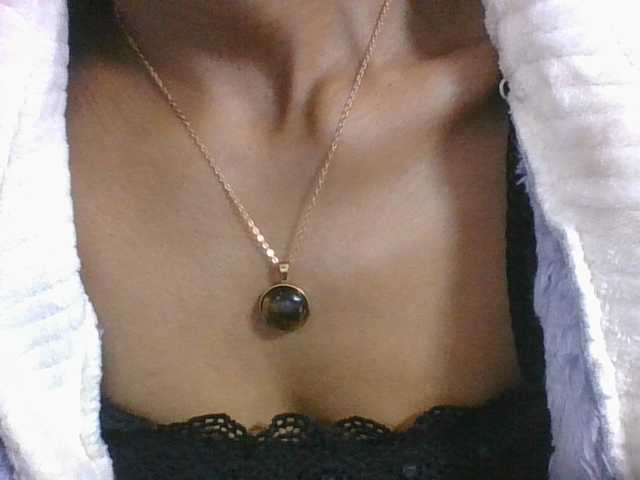 Lyah7a live cam on BongaCams