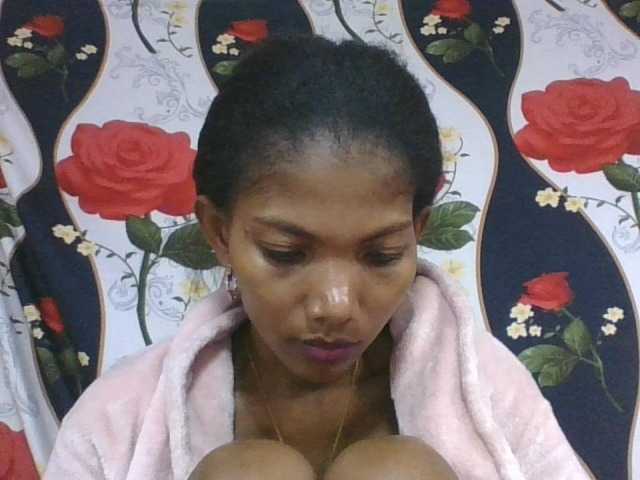 Lyah7a live webcam show