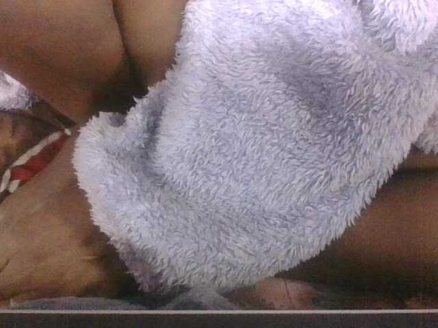 Lyah7a live cam on BongaCams