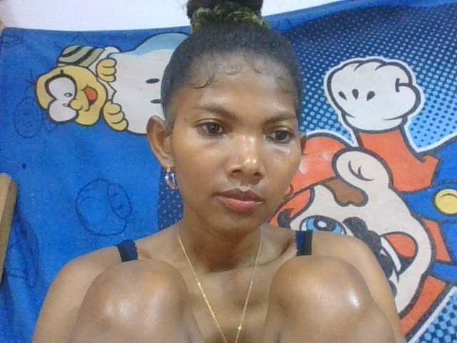 Lyah7a live cam on BongaCams