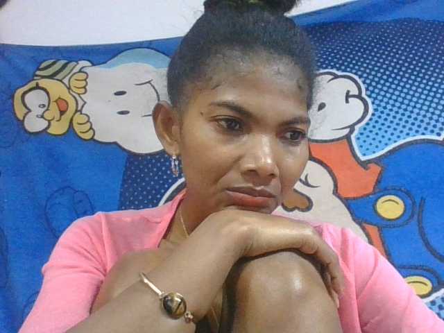 Lyah7a live cam on BongaCams