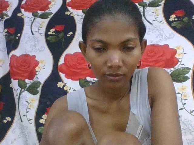 Lyah7a live cam on BongaCams
