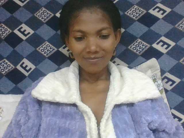 Lyah7a live cam on BongaCams