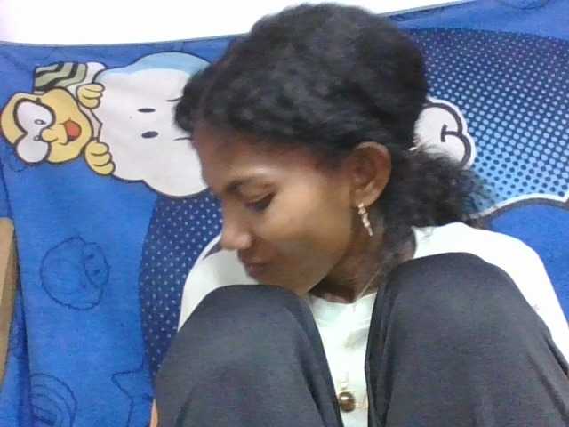 Lyah7a live webcam show