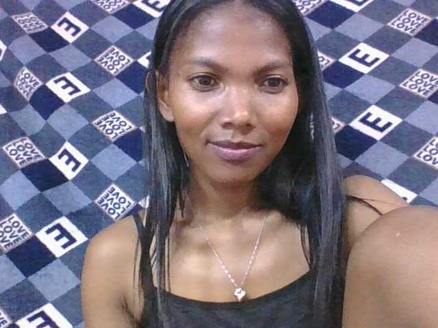 Lyah7a's BongaCams show and profile
