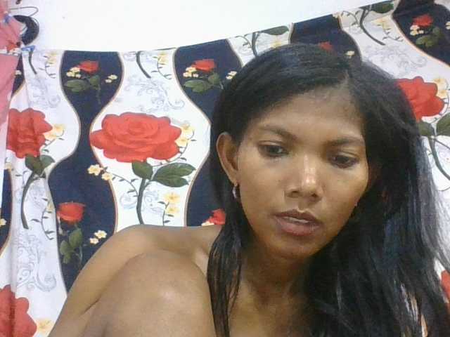 Lyah7a live cam on BongaCams