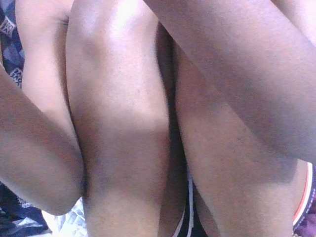 Lyah7a live cam on BongaCams
